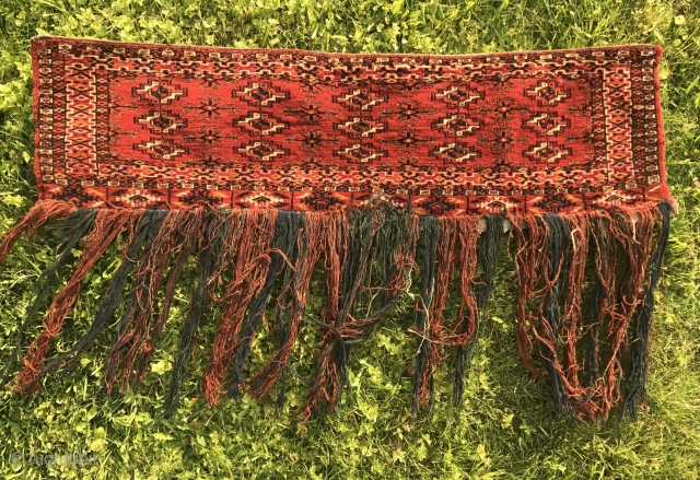 Antique Turkoman Tekke 15 gul torba or mafrash. In mint condition, complete with original tassels and all natural dyes. Miniature version of main gul and secondary chemche. Size is 25x88 cm (excluding  ...