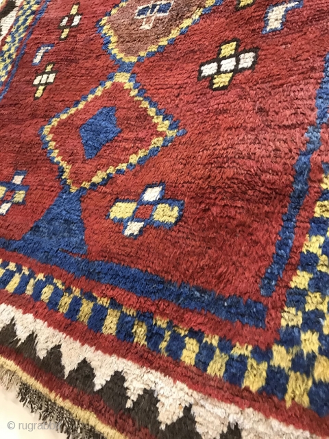 Antique lori gabbeh based on wool foundation,Size:176x136 cm                         