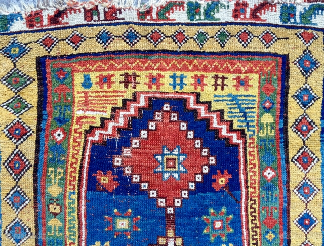 Small Megri Rug circa 1860-70 size 95x163 cm Unusual Border and Lovely Colors                    