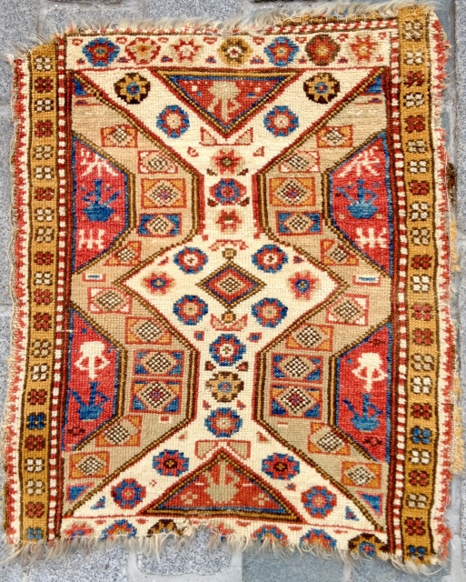 19th Century West Anatolian Dazkır Yastik size 68x82 cm                        