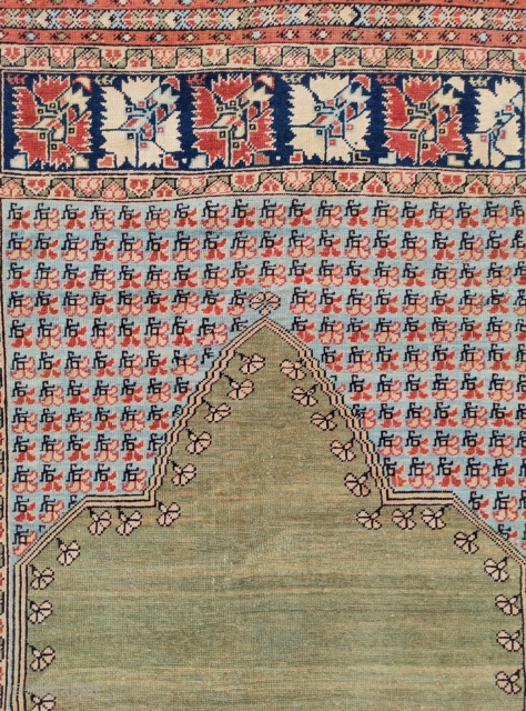 Very Fine Quality Gördes Prayer Rug 

Size : 128 x 178 cm 

                    