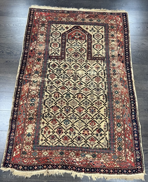 Caucasian Shirwan Prayer rug  5.6x3.8 ft   172x118 cm                      