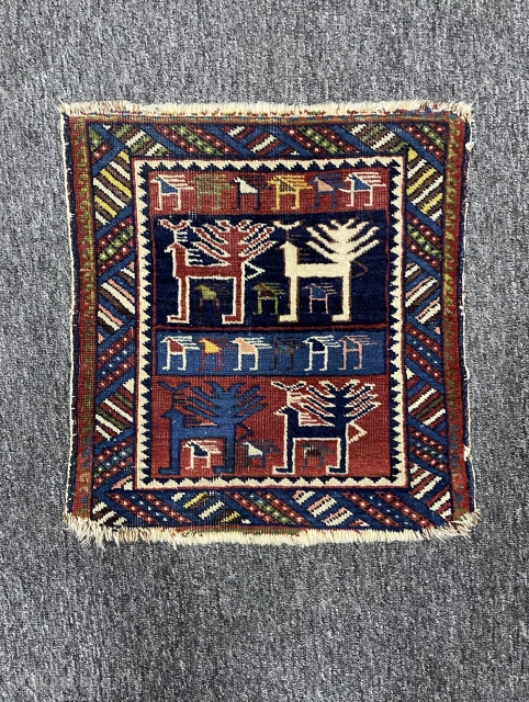 Circa 1900 around Shirvan bag face 39 x 41 cm                       