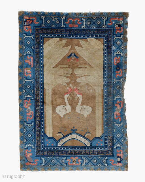 Early 19th Century Nord East Suiyuan province Chine Pao Tao Rug The field of this small-format Chinese pictorial rug depicts the bird meeting details. It has a camel ground field. Size :  ...