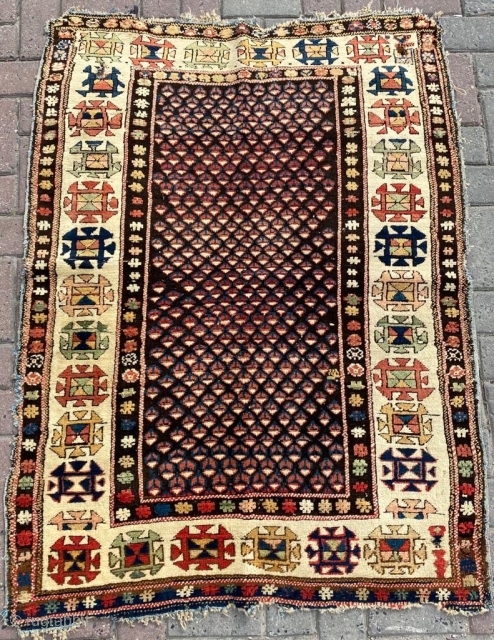 Shirvan Kuba Rug Circa 1880 Size: 102x135 cm                         