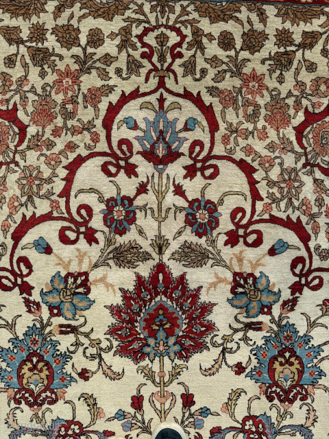 Early 20th century Qum carpet. Good condition. Size 195 x 320 cm. Please send me direct mail.

halilaydinrugs@gmail.com

Instagram - @halilaydinrug              