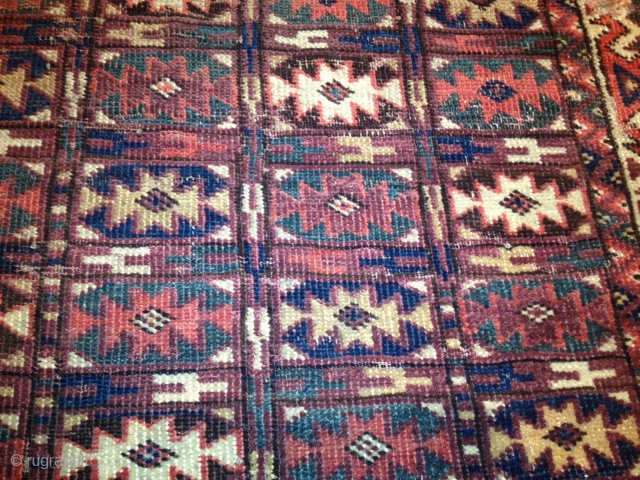 Yamut carpet,
Size 245 cm  x 127 cm                         
