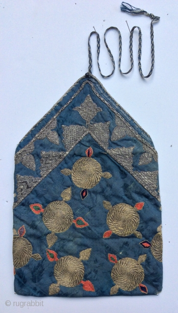 Daghistan Koran bag,very delicate silver and silk embroidery on silk from eighteenth century-size 25x17cm                   