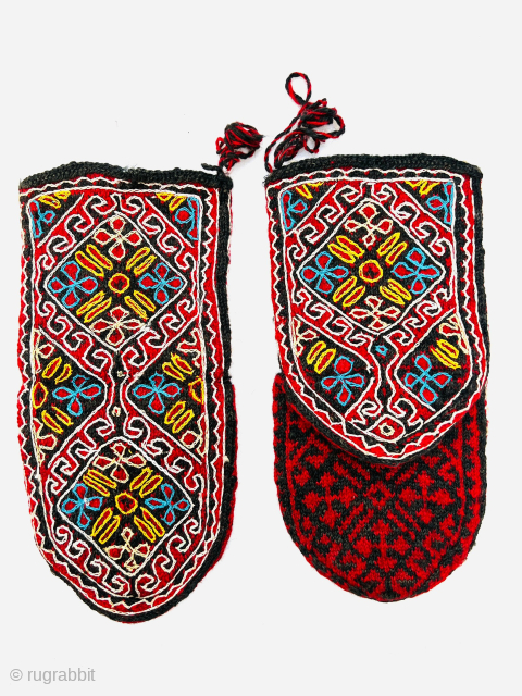 A pair of beautiful antique Persian woolen knitted socks from the Azerbaijan region with silk embroidery. Please Contact this email for more information.
hamidparsacarpet@yahoo.com          