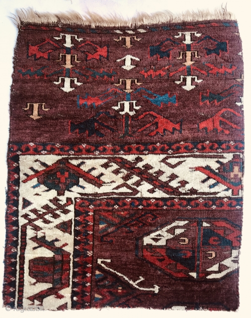 antique yomud turkmen main carpet fragment 1850 circa,size 56x46cm
                        