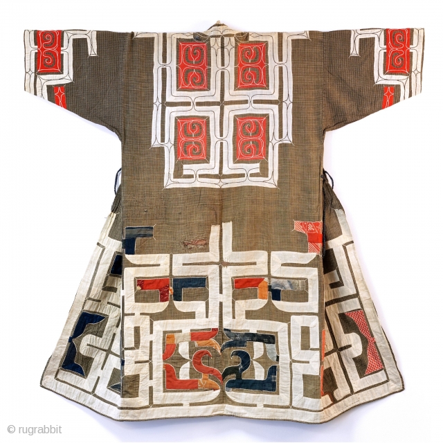 Offered here is an authentic Ainu Ruwnpe kimono from my personal collection.

The clothes of the Ainu are greatly valued for the beautiful patterns created with appliqué and embroidery. In the Ainu language  ...