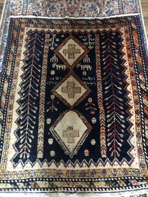 1ntique gabeh rug with date 1300 = 1921
154 x 128cm                       