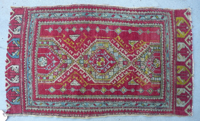 Early Anatolian Yastik
Size:24" x 39"                            