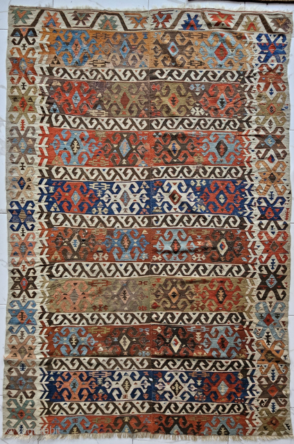 Central anatolia, Cappadocia 
Early 1800s
Size ; 180x270 cm                         