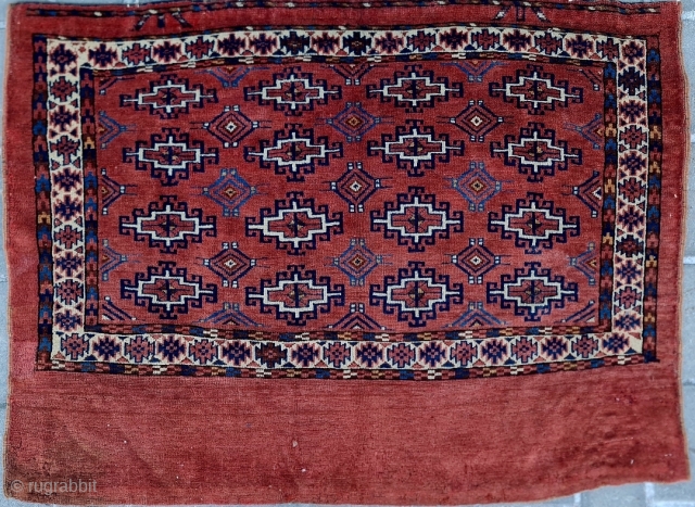 Size : 80 x 107 cm, 
Rare Tekke Turkmen bag .
Please email me directly arisoylarmobilya@gmail.com                  