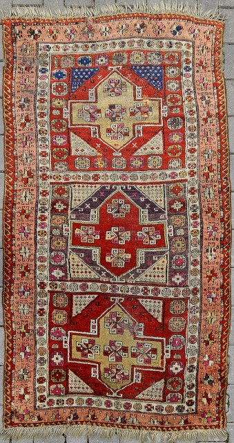 Size ; 120 x 217 cm,
Central anatolia, Sivas (Sarkisla).
Please email me directly: arisoylarmobilya@gmail.com                    