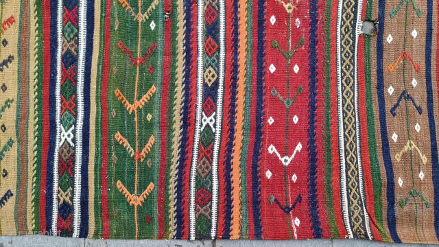 Size : 130 x 404 cm ,
Central anatolia, Konya (obruk) kilim .
                     