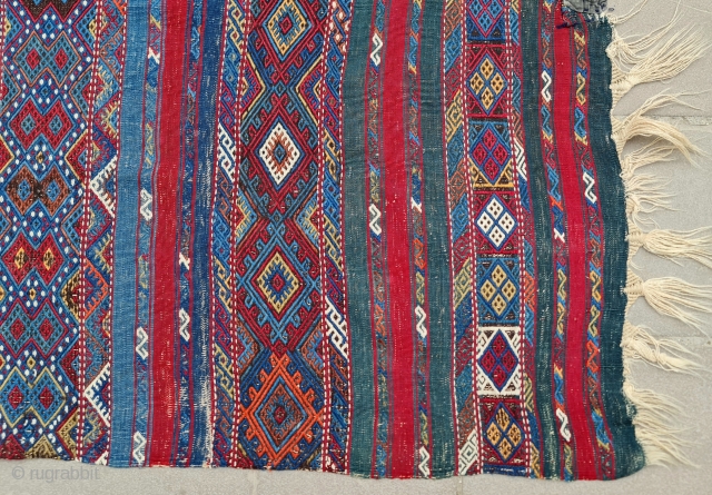 Size : 140 x 320 cm ,
East anatolia, Adiyaman (yuncu tribe).                      