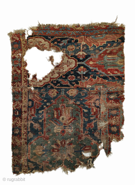 Size; 80x110 cm
West anatolia, Ushak 
16. Century. 
Early fragment 
Detailed information Dm (direct message) arisoylarmobilya@gmail.com                  