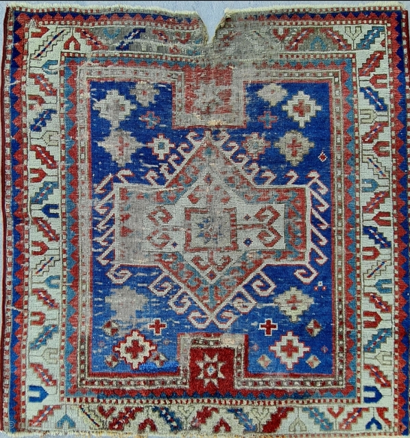 Size : 105x110 cm,
Old kazakh .                           