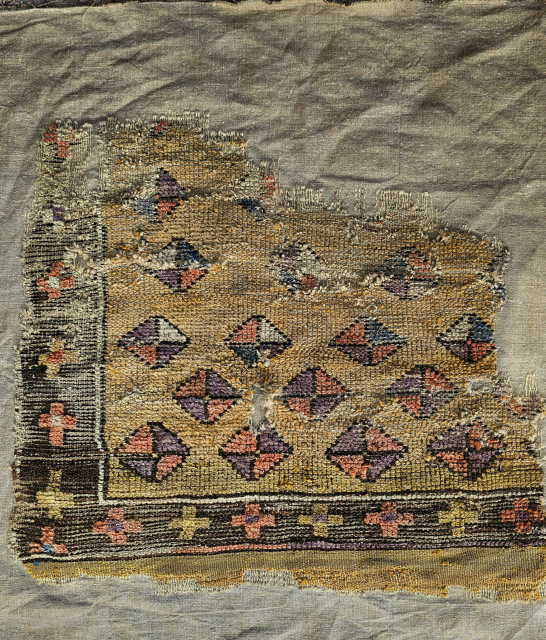 Central anatolia,Cappadocia 
Early fragment 
Approximate size; 50x50 cm
Professionally assembled on organic linen.
Detailed information Dm arisoylarmobilya@gmail.com                  