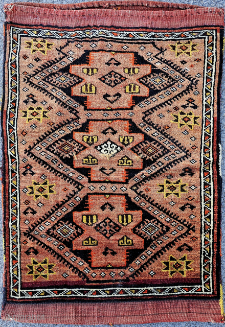 East anatolia , Malatya (sinanli)
Old yastic
Approximate size; 40x90 cm                        