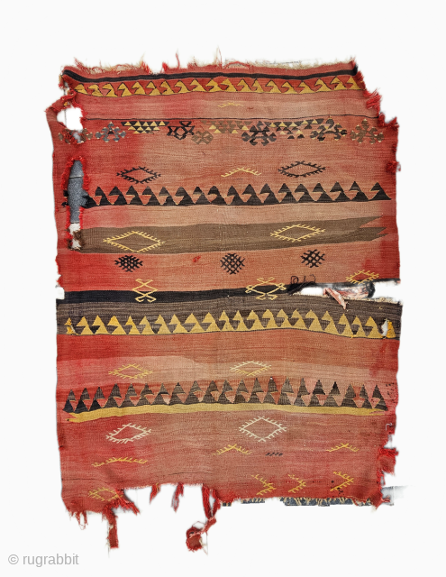 Size ; 140x190 cm
Central anatolia, Cappadocia 
Detailed information Dm 
arisoylarmobilya@gmail.com                       