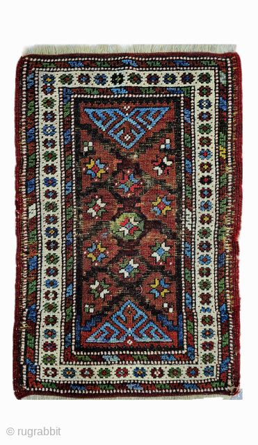 Size ; 46 x 67 cm
South West anatolia,  Döşemealti 
Old yastic                     