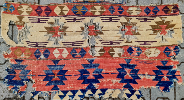 Size ; 77 x 144 cm,
West anatolia , Dazkiri .
Early 1800s
For detailed information Dm ''direct message''
arisoylarmobilya@gmail.com                 