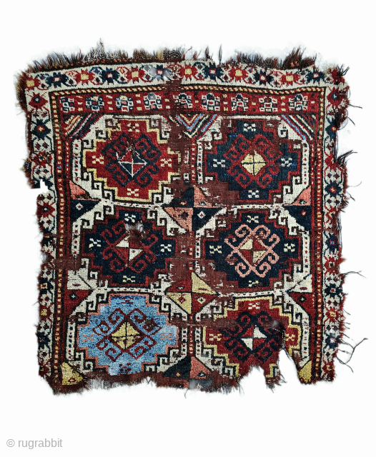 Size : 110 x 120 cm
East anatolia ,Kars (Kagizman)
Detailed information Dm arisoylarmobilya@gmail.com
