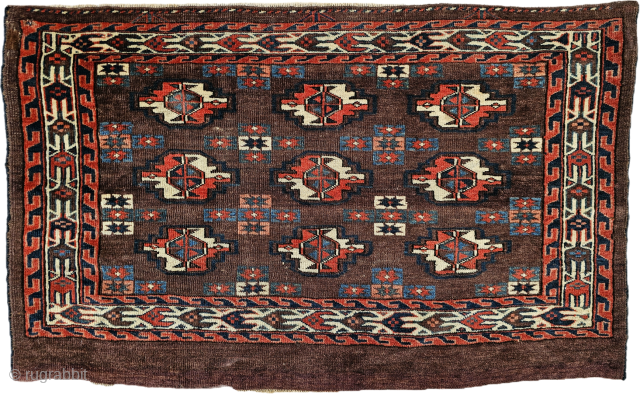 Size : 66 x 107 cm
Old Turkmen
Detailed information Dm arisoylarmobilya@gmail.com                       