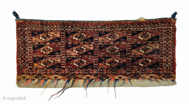 Size ; 33x75 cm
Old Turkmen bag.
Detailed information Dm arisoylarmobilya@gmail.com                        