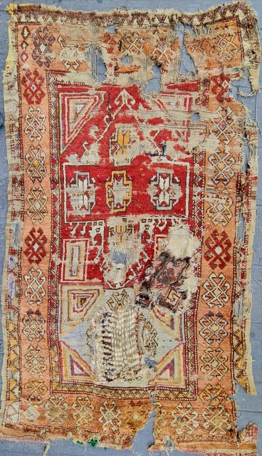 Size ; 130 x 220 cm,
Central anatolia, Cappadocia (uchisar)                        