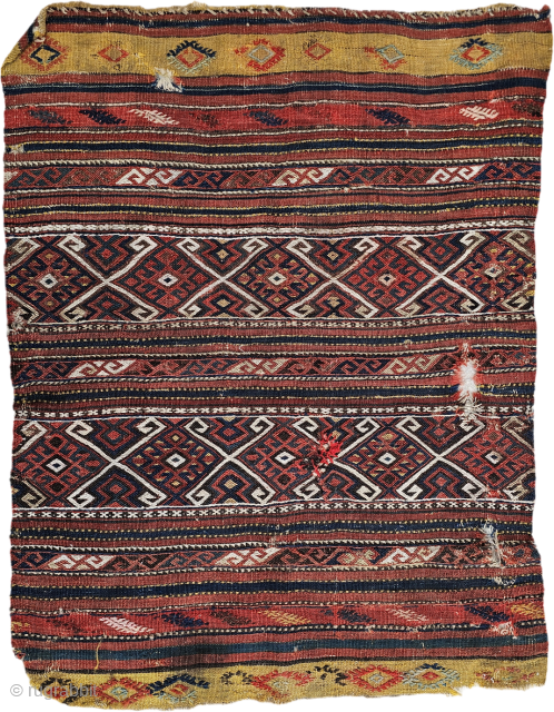 Size ; 90x115 cm
West anatolia, Fethiye 
Old dowrybag.
                         