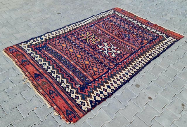 Size : 146 x 230 cm
Old Afshar                          