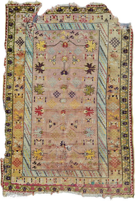 Size ; 115 x 150 cm
Central anatolia, Cappadocia 
The term "Mecidi" or "Mecidiye" style takes its name from the period of the Ottoman Sultan Abdülmecid (1839-1861). This period was a time of  ...