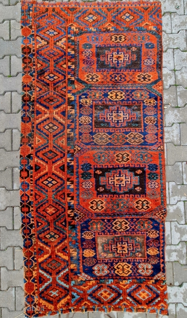 Size; 110x205 cm,
Central anatolia, Sivas (Sarkisla).                           