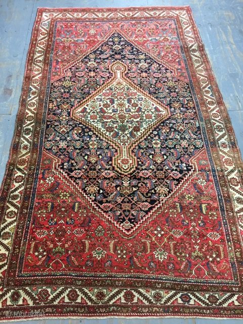 Antique Handmade Persian Bakhshayesh Rug,All in natural,good pile,soft and good Condition,lovely design,Clean,Wool&Cotton,Around 100 years old

Size:288cm by 168cm                