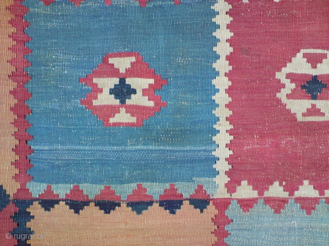 Qhasqai Kilim, aprox 8x5 ft, good condition                          