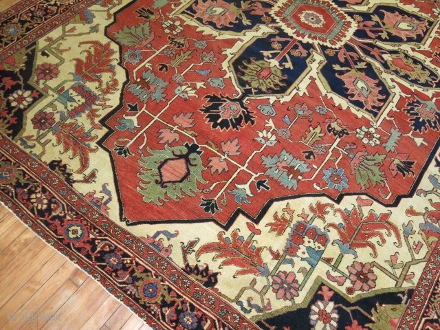 Antique Persian Serapi 9'9'' x 12'11''

https://jdorientalrugs.com/antique-serapi-rug/id/7839                           