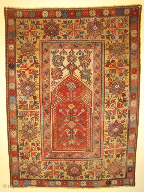 Turkish Melas prayer rug in great shape. Size: 37x53 Inches or 95x135 Cm.                    