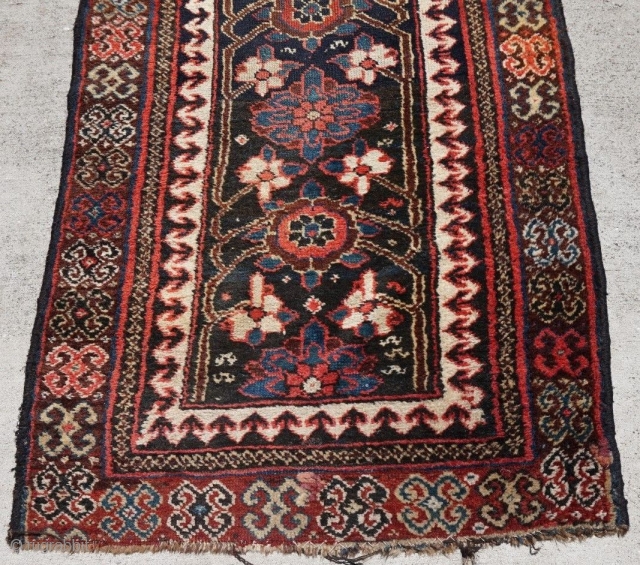 Persian Varamin Minakhani rug runner measuring 2'6"x9'. Great soft wool...                       