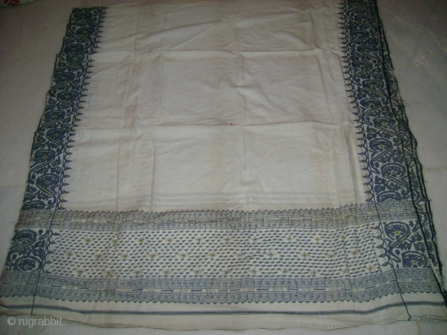 TRADITIONAL OLD DHAKAI SAREE FROM WEST BENGAL. THIS SAREE IS MADE IN MUSLIN FABRIC WHICH IS VERY SOFT. AGE IS OVER 100 YEARS , AND IN MINT CONDITION. COMPLETE SAREE. AND TEXTILES  ...