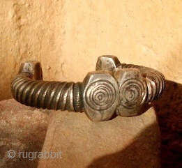 

Old Tuareg bracelet with beautiful decorations, found for you in South Algeria

Bracelet Materials: Solid Metal Silvermelange/light copper 

Inner Diameter: 4,5 cm only! Small entrance: 2.8 cm 

Please convo for more information!

Back to  ...