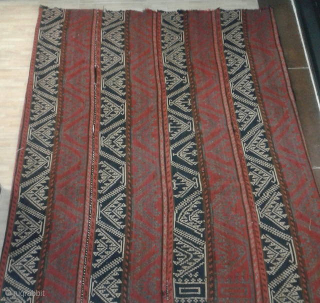 kurdistan-IRAN jajim from mid 19th century.
size:130*170cm
This type of jajim is called Shagha using most advanced knotting technique among jajims which have narrow stripes.
wool on wool        
