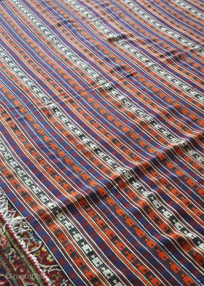 1910-1920 Iran Kurdish jajim.
size: 198*305
will be sold to the first reasonable offered price.
material: wool on wool                 