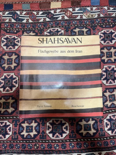 Shahsavan Iranian Rugs and Textiles
by Parviz Tanavoli

German Edition                         