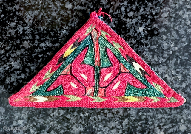 an excellent Antique Ersari Turkoman / Turkmen Talismanic silk embroidery tawees / moska, dating to 19th century. Such fine triangular silk embroideries were known as moskas or tawees and to made to  ...