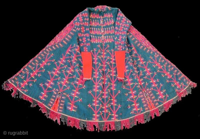 Green Tekke Chirpy, Silk on Silk, Mid 19th Century, Turkmenistan. Excellent condition. Block print with chintz and ikat lining.              