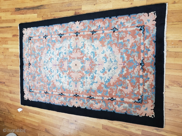 Size - 4'2 x 6'10
Origin - Chinese
Circa - 1940
Rug # 25727                      